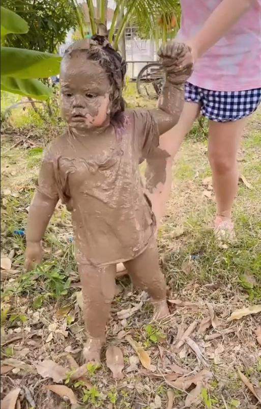 เลอะโคลน