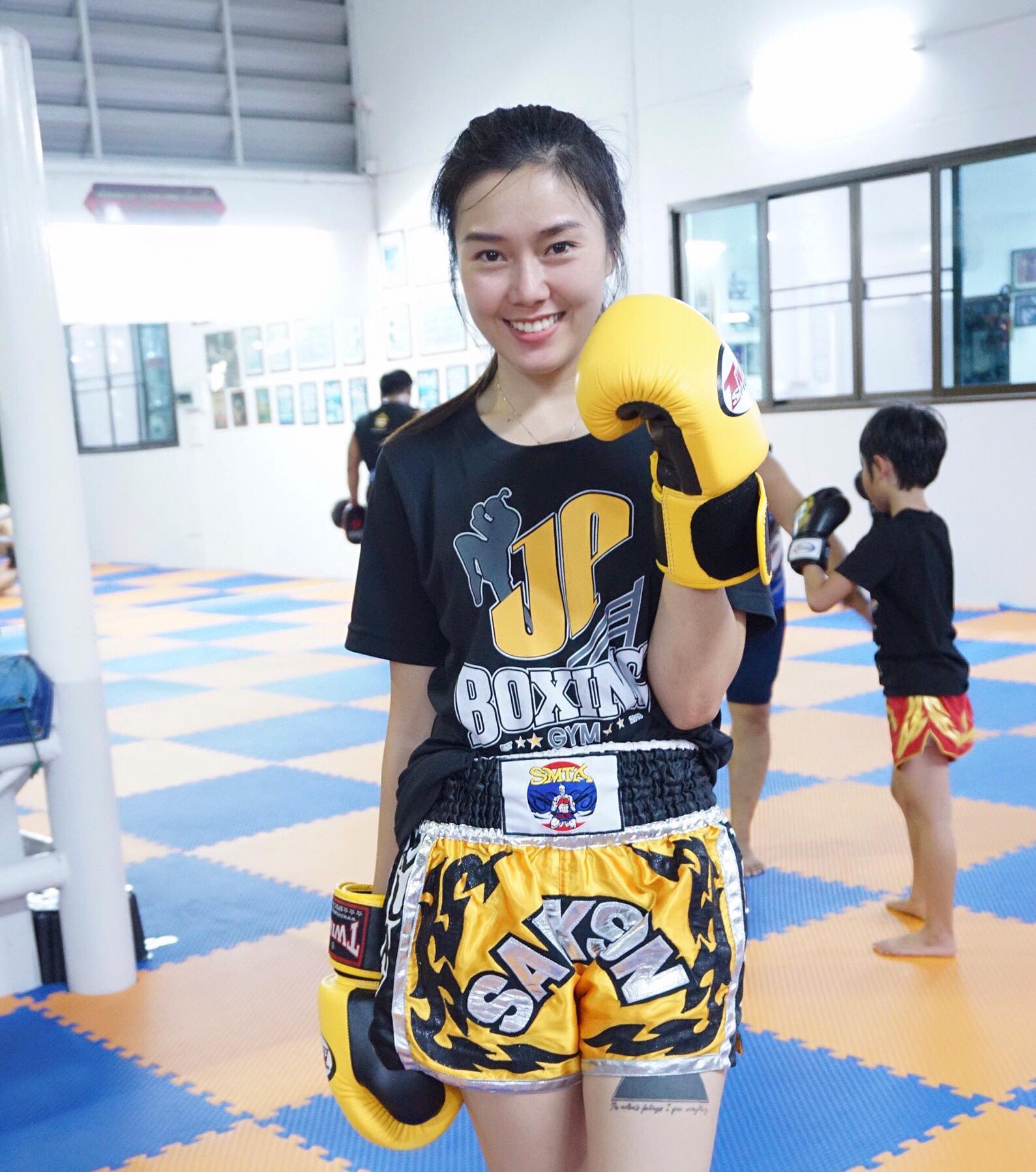 มอส ธิดารา