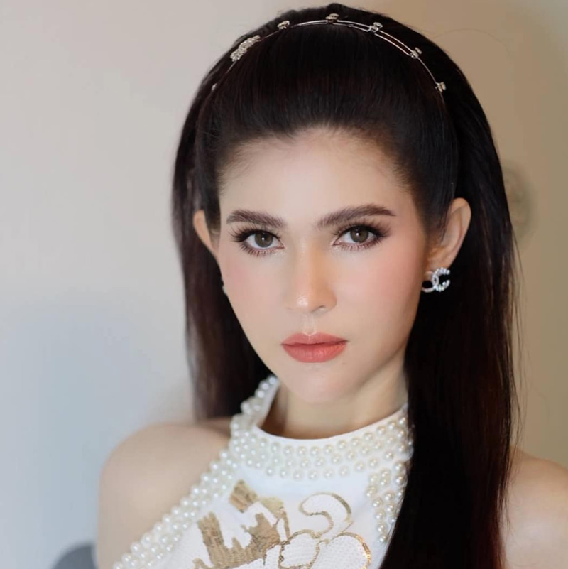 แอนนี่ บรู๊ค