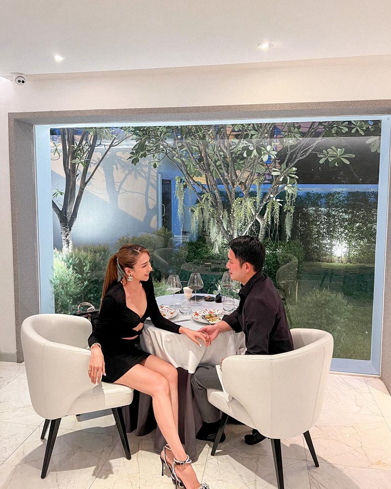 เนย โชติกา ไฮโซอาร์ม