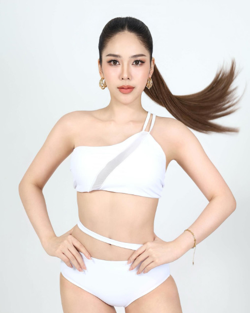 เปิดประวัติ แก้ม สรัลรัตน์ นางแบบสาวสวย ที่ไฮโซเก๊เคยแชทจีบ