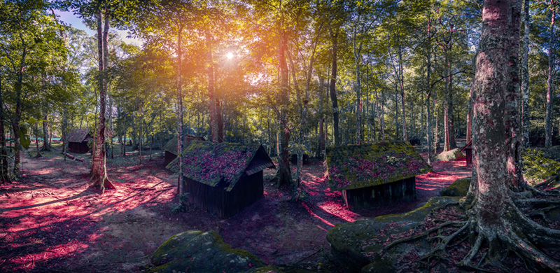 ภูหินร่องกล้า โรงเรียนการเมืองการทหาร