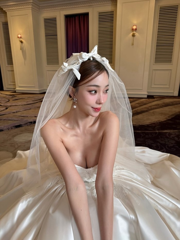 นิวเคลียร์ หรรษา  ใส่ชุดวิวาห์สวยมาก คนสงสัยเตรียมงานแต่งใหม่หรือเปล่า 