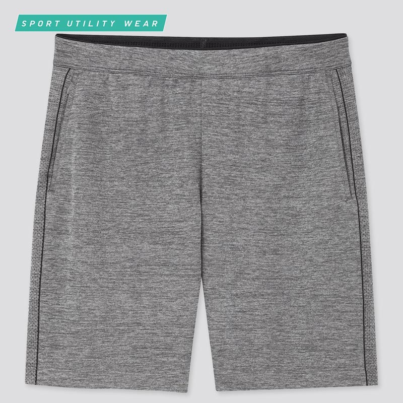 เสื้อผ้าใส่อยู่บ้านผู้ชาย