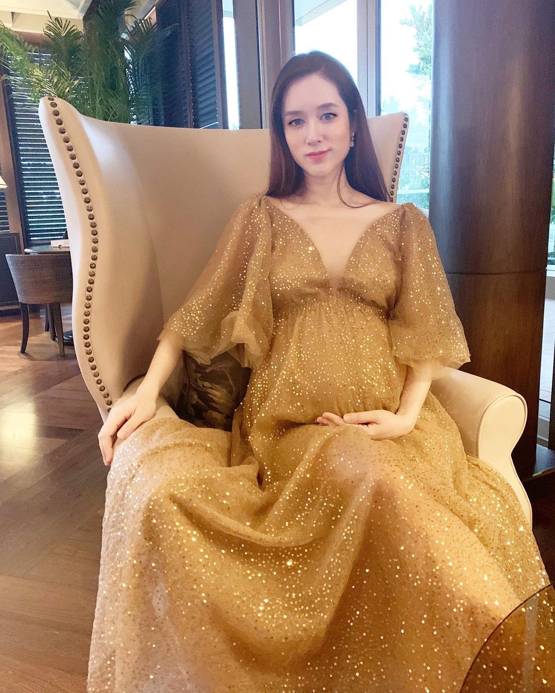 จุ้มจิ้ม วรนันท์ 