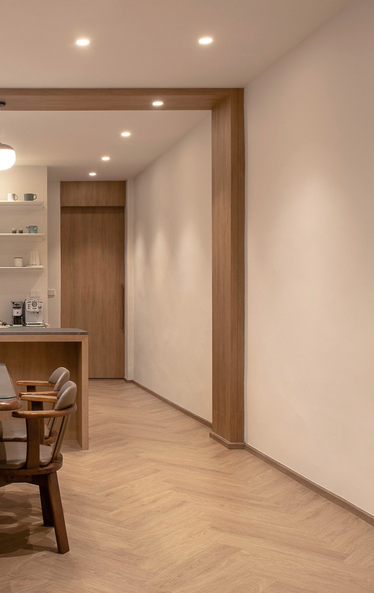 รีโนเวทตึกแถว 4 ชั้น ทางเข้าห้องครัว