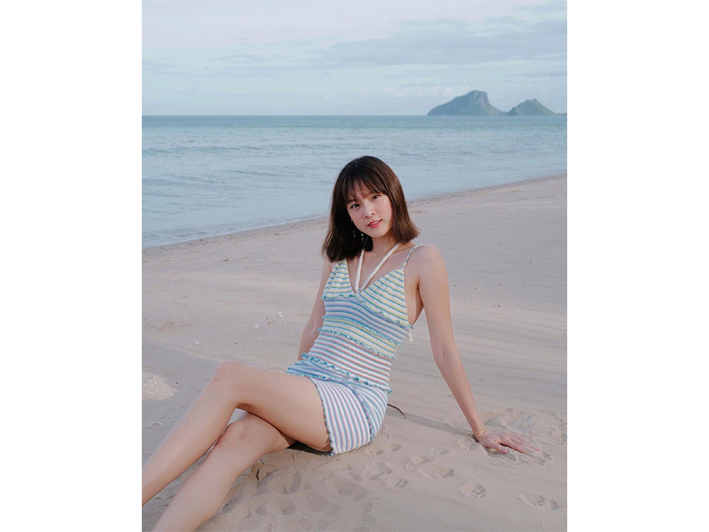 ดาราชุดว่ายน้ำ