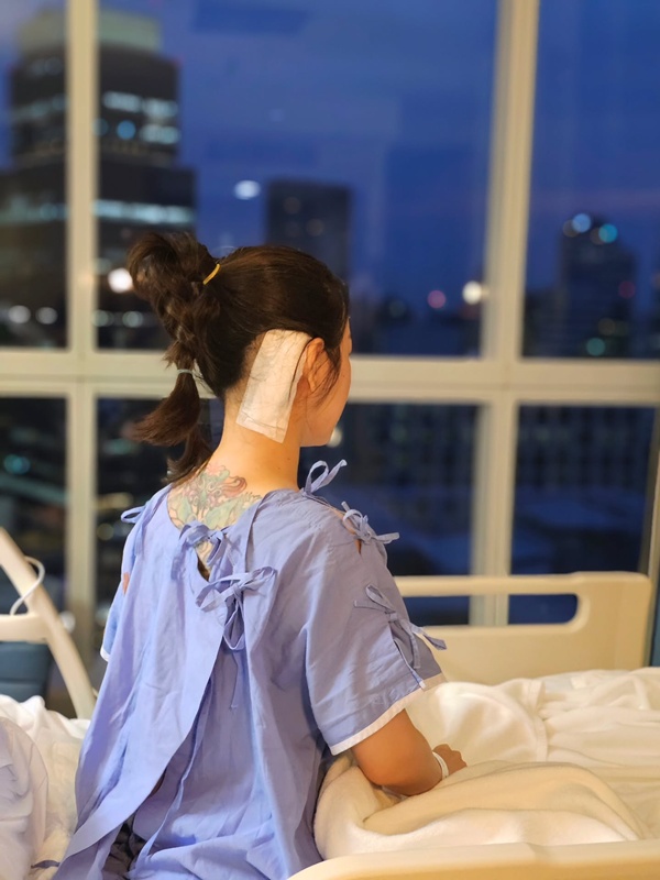 ทับทิม มัลลิกา ผ่าตัดเนื้องอกในสมอง