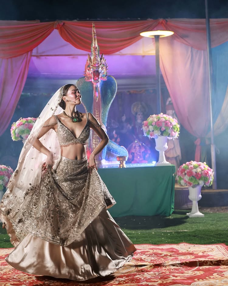 เจนี่ เทียนโพธิ์สุวรรณ ร่ายรำมนณิสานาคินี