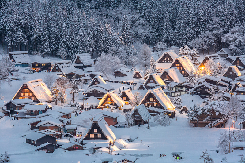 Shirakawago Light Up