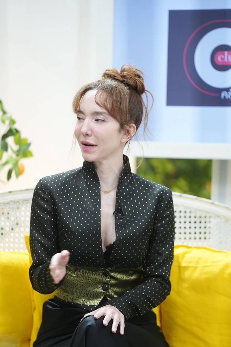 คลาวเดีย จักรพันธุ์