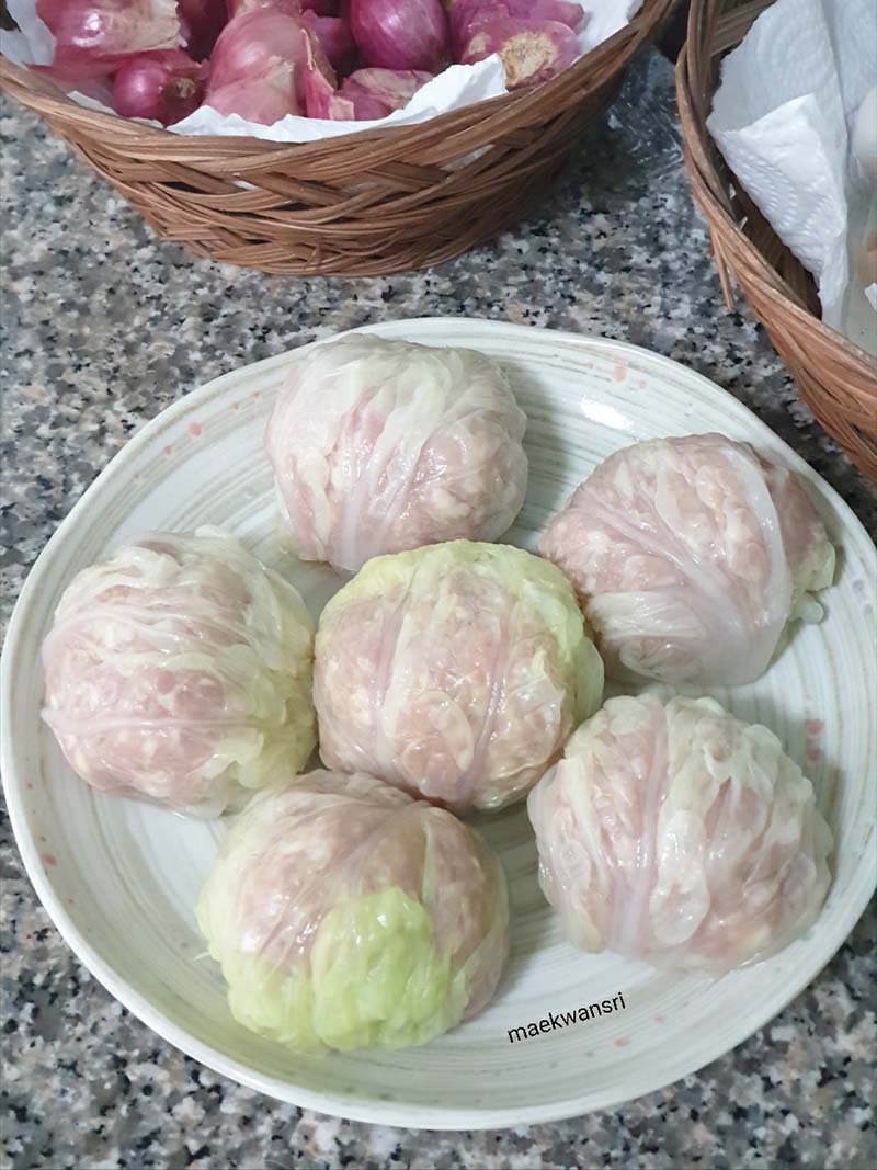 ผักกาดขาวห่อหมูสับ