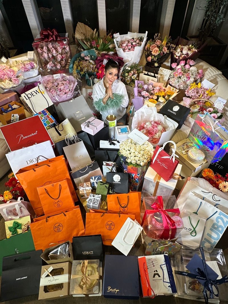 แหวนแหวน ปวริศา