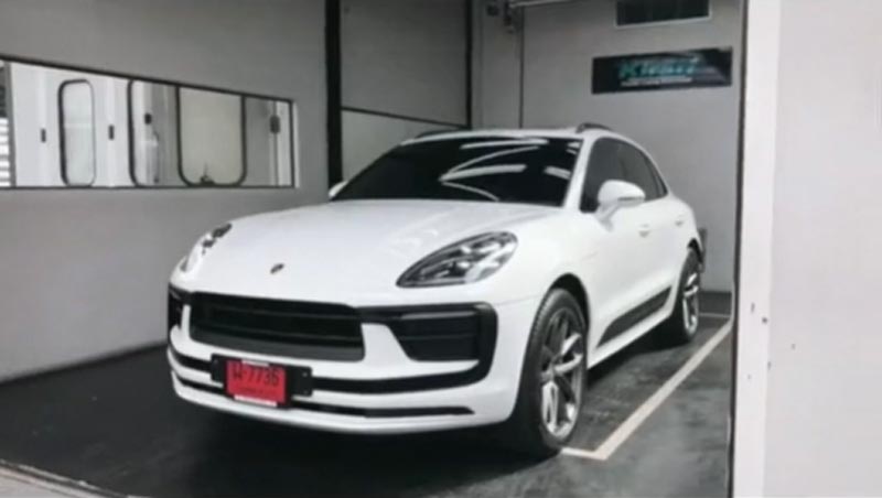 โบว์ แวนด้า