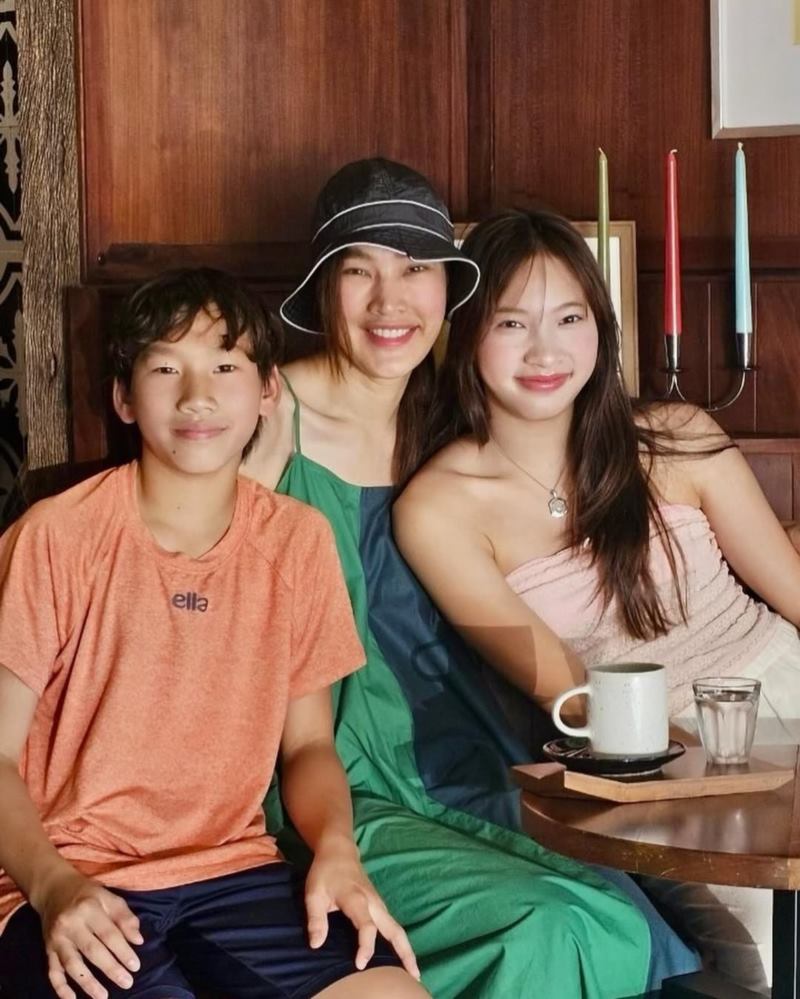 ตุ๊ก ชนกวนันท์