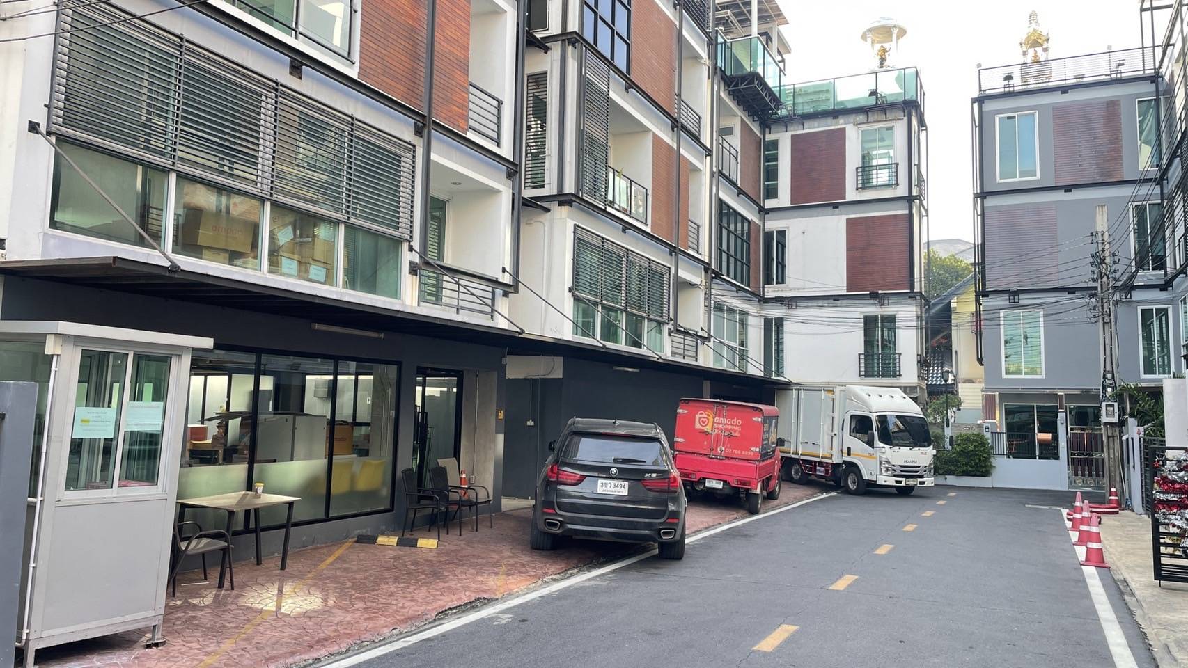 เชน ธนา ประกาศขายออฟฟิศอมาโด้ 