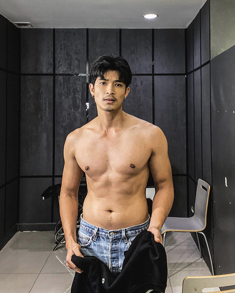 ตูมตาม ยุทธนา