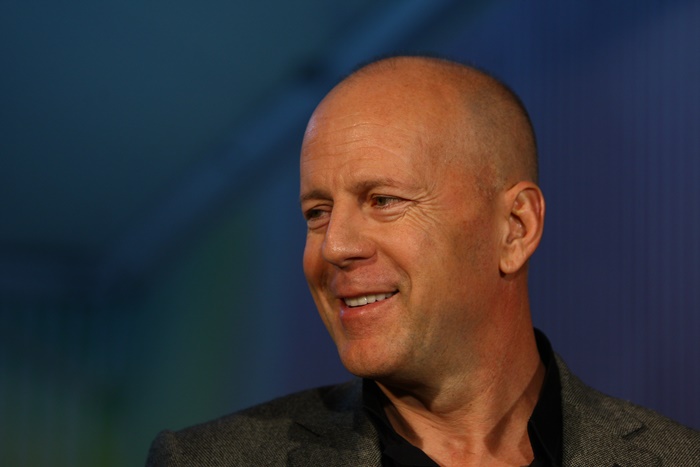 บรูซ วิลลิส อาการสมองเสื่อมทรุด