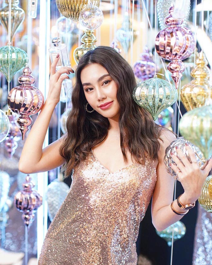 ดาว พิมพ์ทอง บ้าน