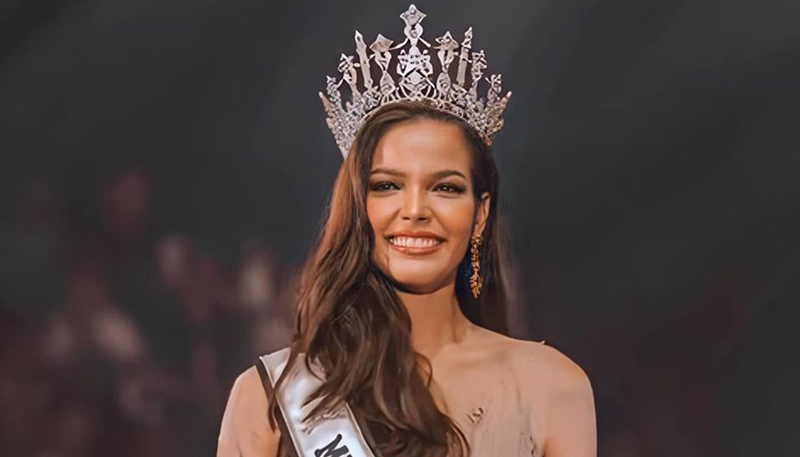 ฟ้าใส ปวีณสุดา