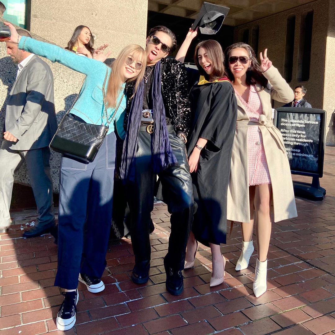 ครอบครัว พีช พชร