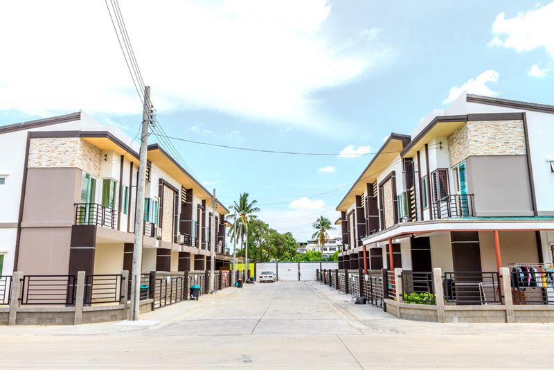 ฮวงจุ้ยบ้านทางสามแพร่ง