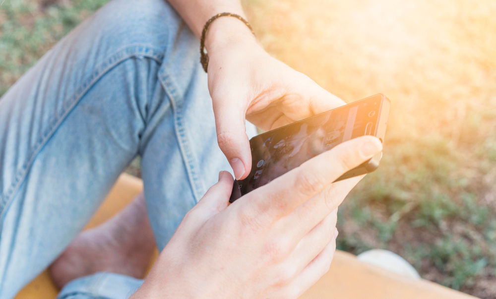 โทรศัพท์ร้อน