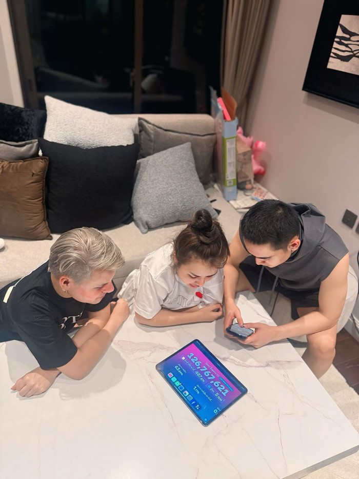  เจนนี่ ได้หมดถ้าสดชื่น  ไลฟ์ทุบสถิติ 100 ล้าน ใน 9 ชม.