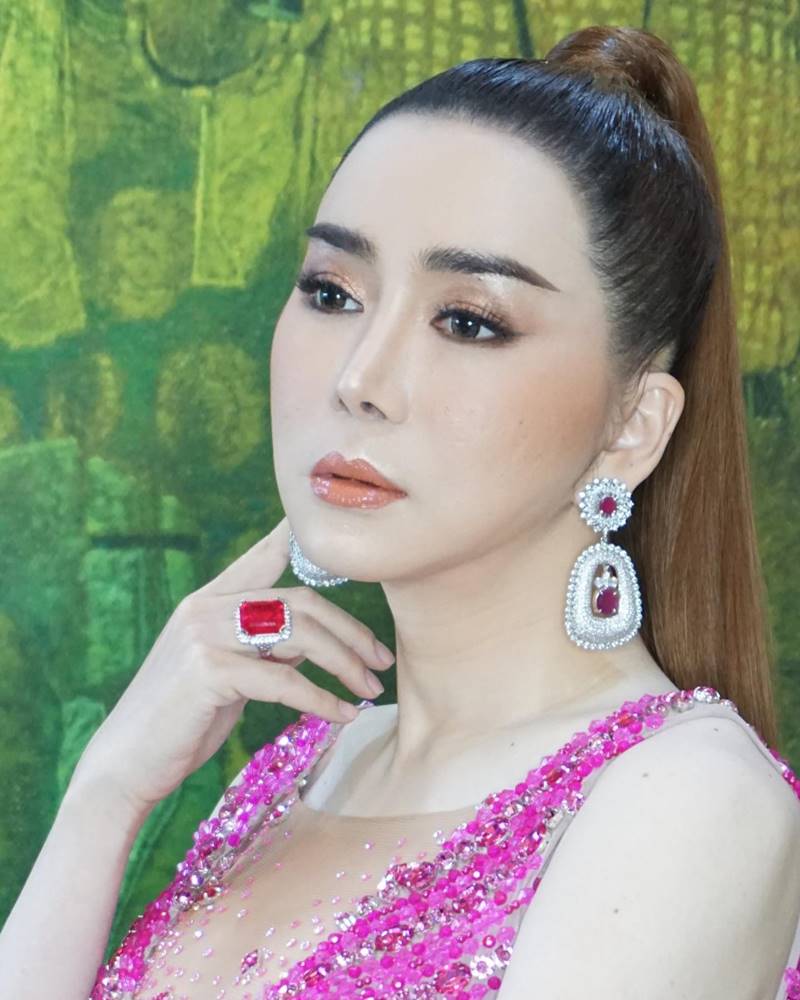 แอน จักรพงศ์