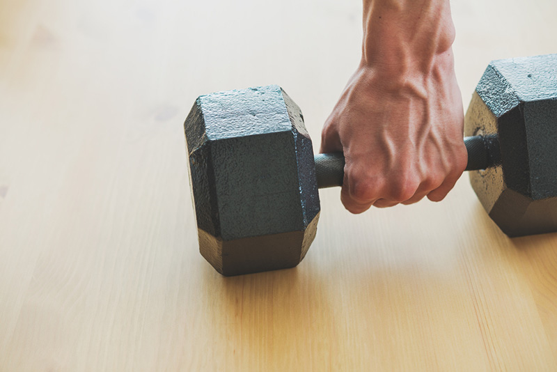 เส้นเลือดที่มือปูด