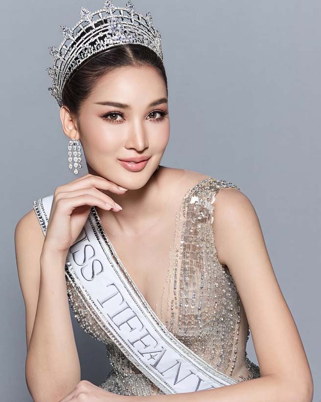 แอนดอย ปรียากร ครูสอนศิลปะ คว้ามงมิสทิฟฟานี่ 2025 สวยสมมงแบบรอบด้าน