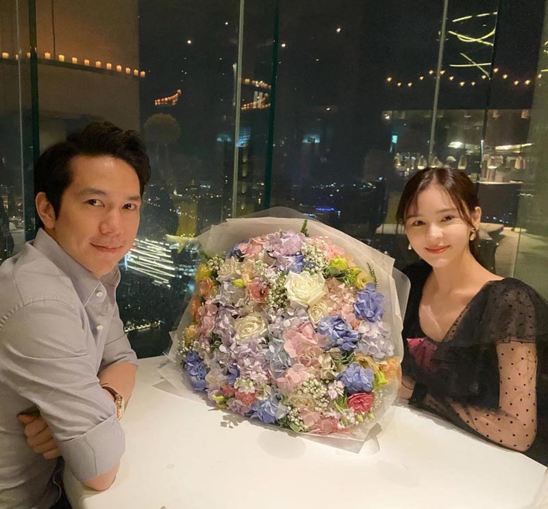 ออม แอมป์