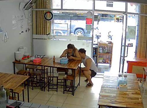 เปิดร้านขายโจ๊ก