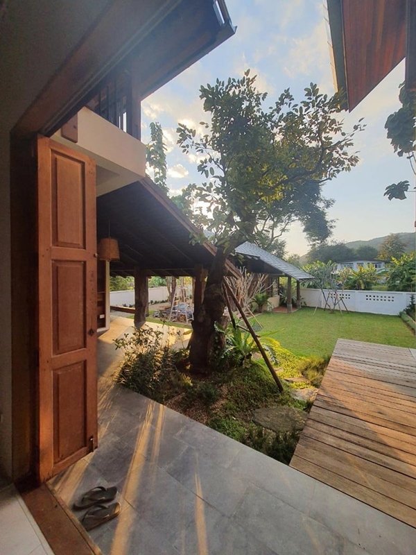 แบบบ้านไทยร่วมสมัย บ้านสองชั้นยกพื้นสูง