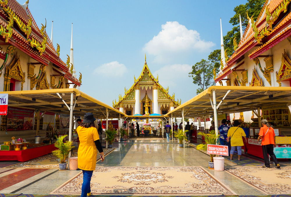 การเดินทางไปวัดกษัตราธิราชวรวิหาร