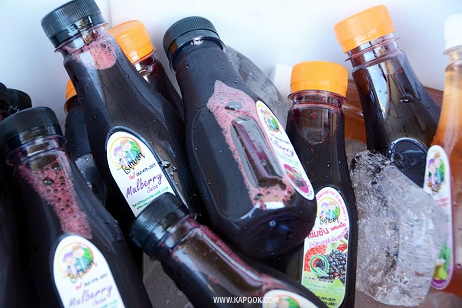 ตลาดซาวไฮ่ อุทัยธานี