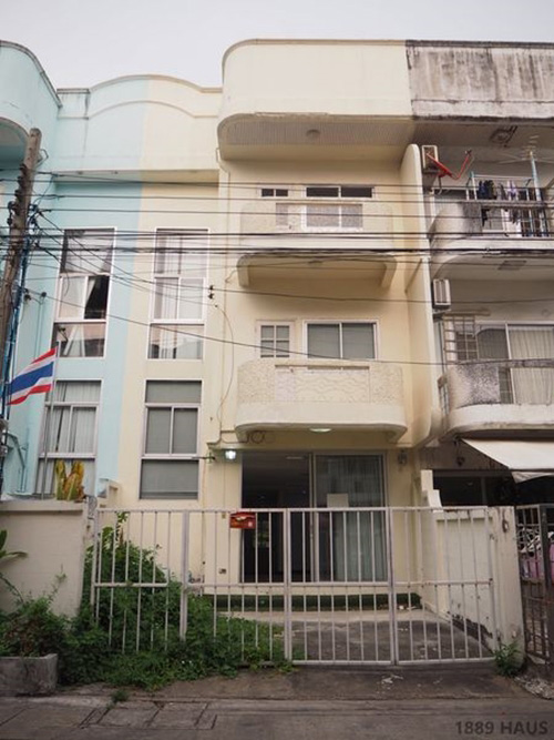 รีโนเวททาวน์เฮ้าส์