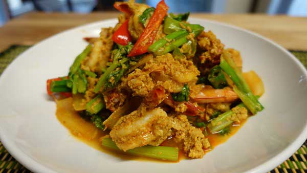 กุ้งผัดผงกะหรี่