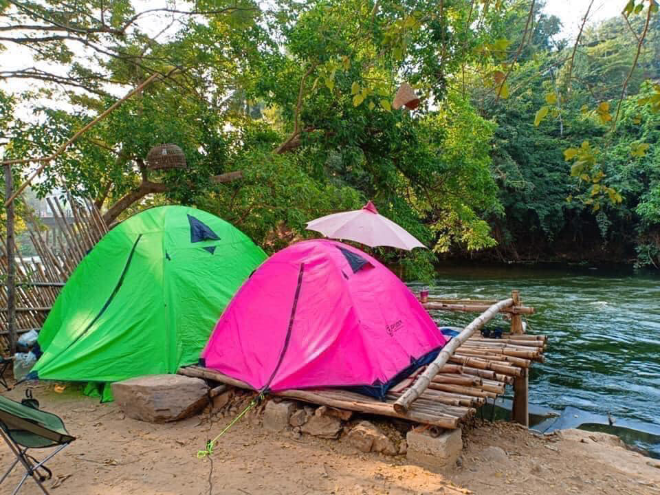 ลานกางเต็นท์
