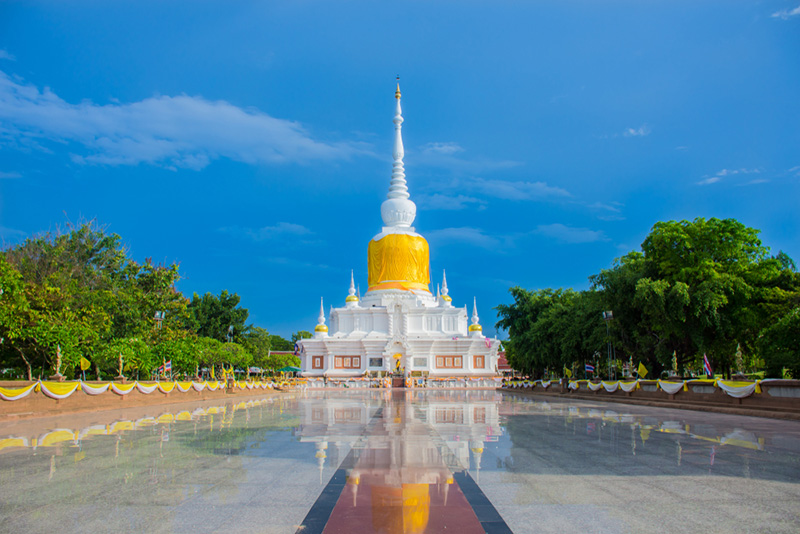 ไหว้พระธาตุ