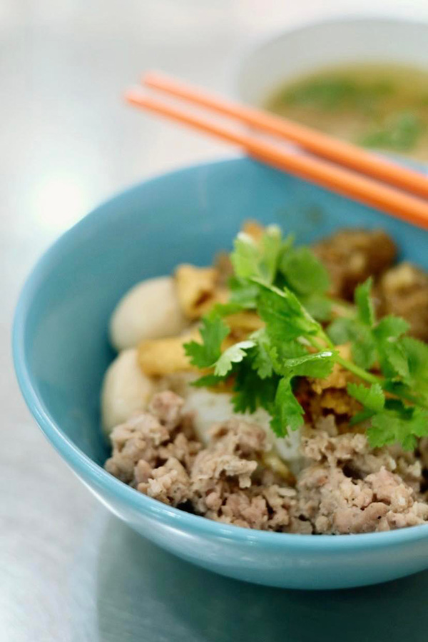 ร้านอาหาร สี่พระยา