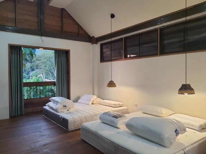 แบบบ้านไทยร่วมสมัย บ้านสองชั้นยกพื้นสูง