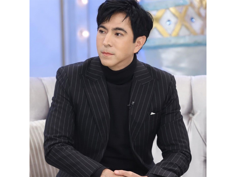 แซม ยุรนันท์