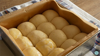 ขนมปังนมสด