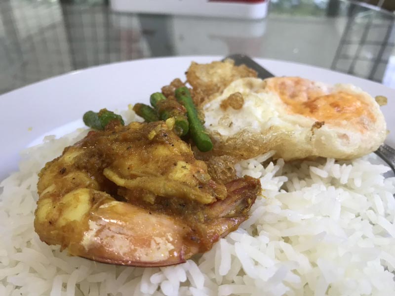 กุ้งราดซอสมะขาม