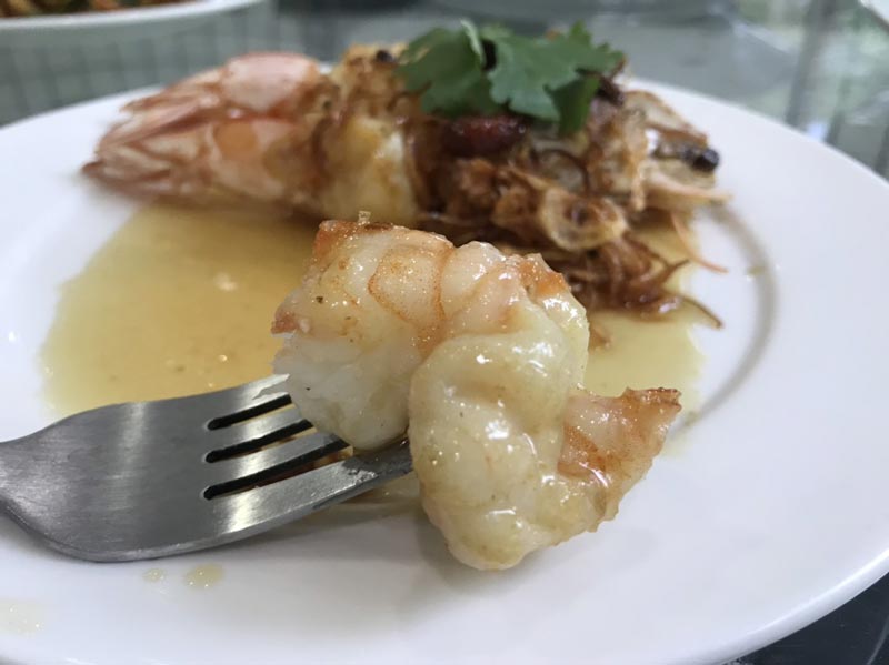 กุ้งราดซอสมะขาม