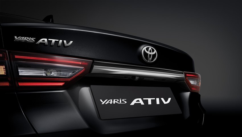 toyota yaris ativ