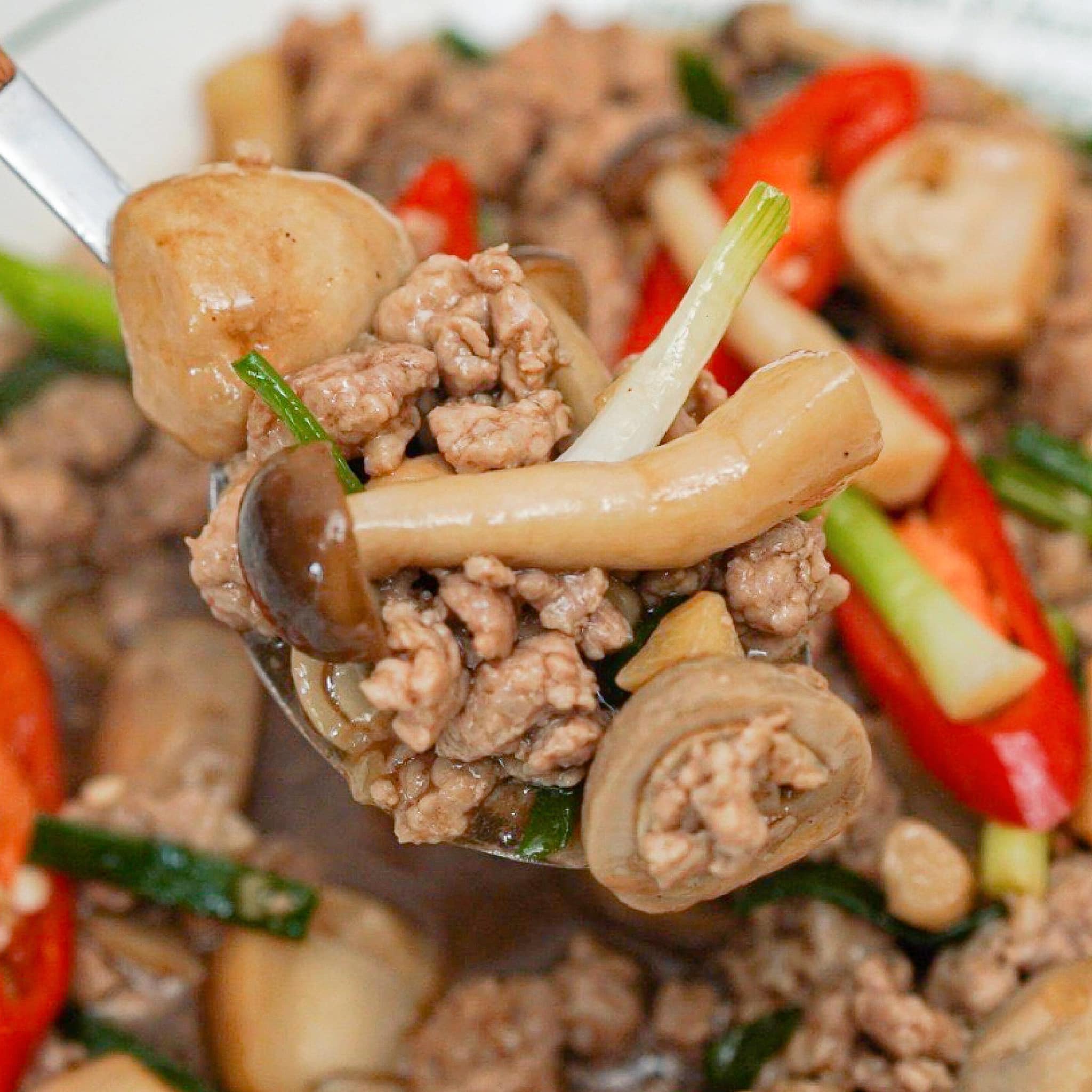 หมูสับเห็ดผัดน้ำมันหอย