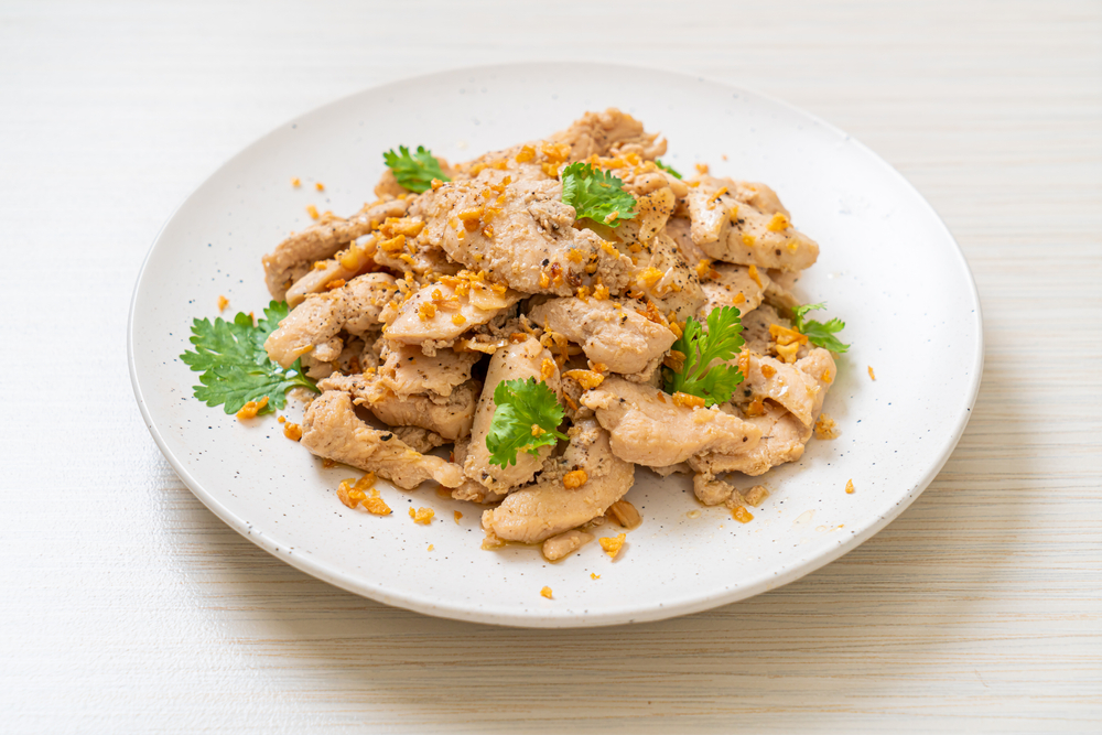 ไก่กระเทียม