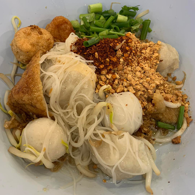 ร้านก๋วยเตี๋ยวแคะ กรุงเทพ